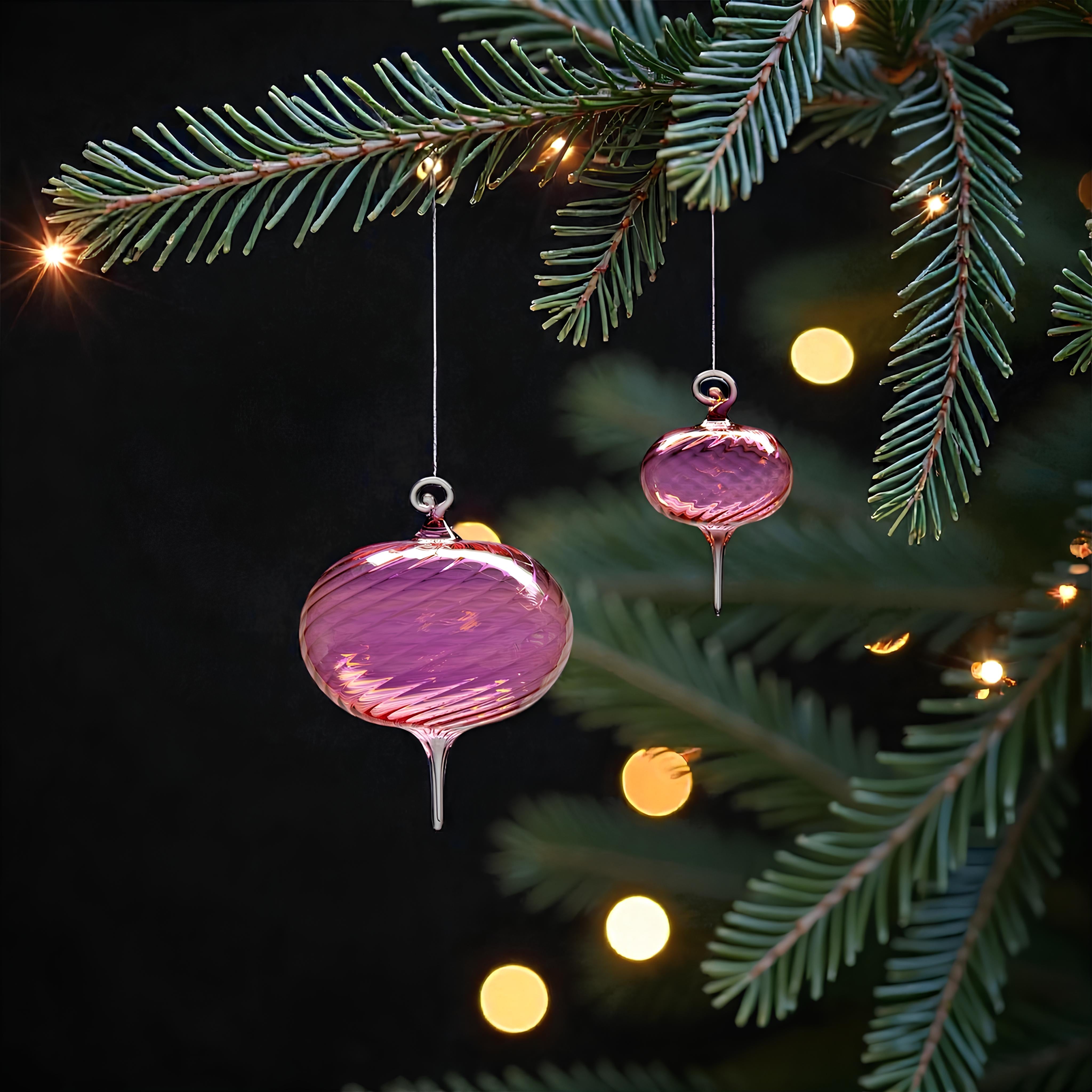 Gold Optic Twist Ornament – Hand-Blown Glass Ornament