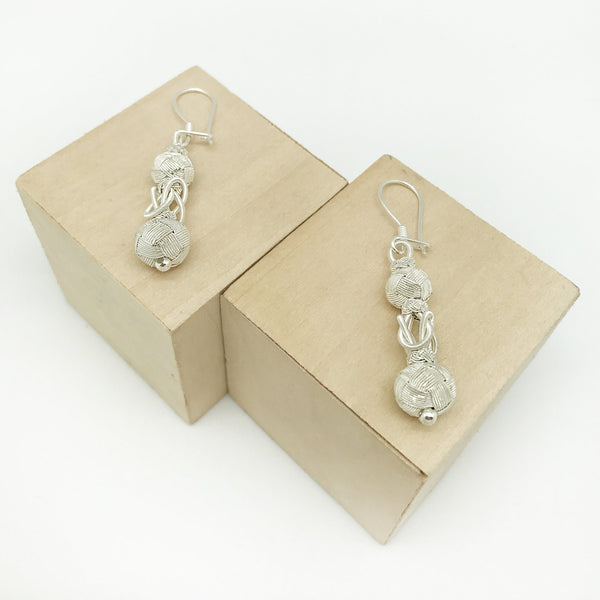 Hand Woven White Silver Kazaz Earring