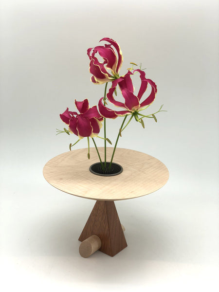 Tomi Wood Ikebana